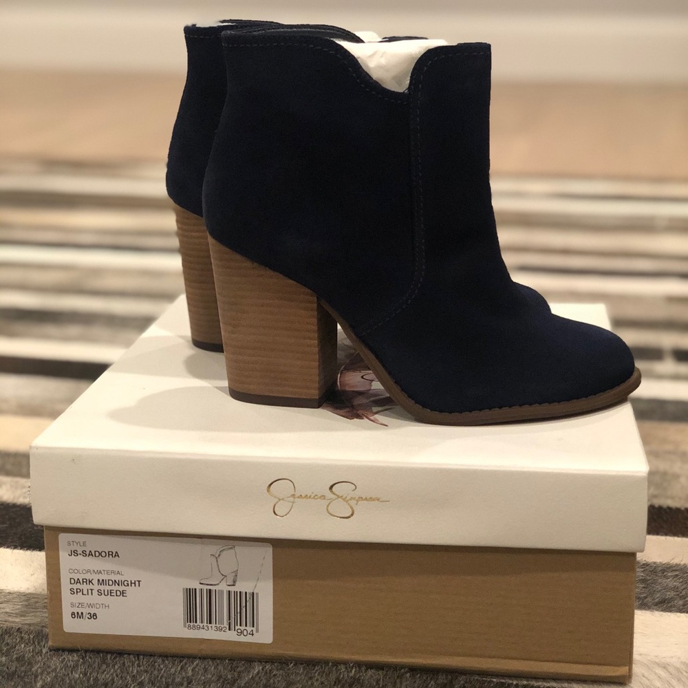 Gorgeous New Navy Blue Suede Jessica Simpson Boots